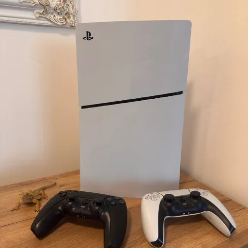 PlayStation 5 Slim 1TB с дисководом и двумя геймпадами