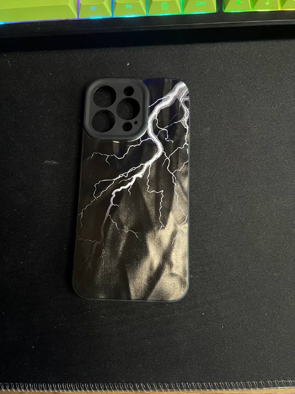 Кейсы на IPhone 13 Pro 4