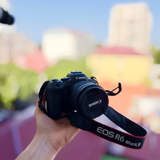 Canon R6 Mark II с объективом Canon RF 45 F1.2