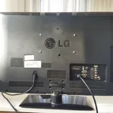 LG 32-inch Full HD TV 2