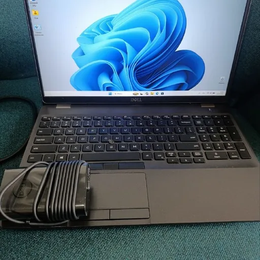 Dell Latitude 5500 сенсорный ноутбук