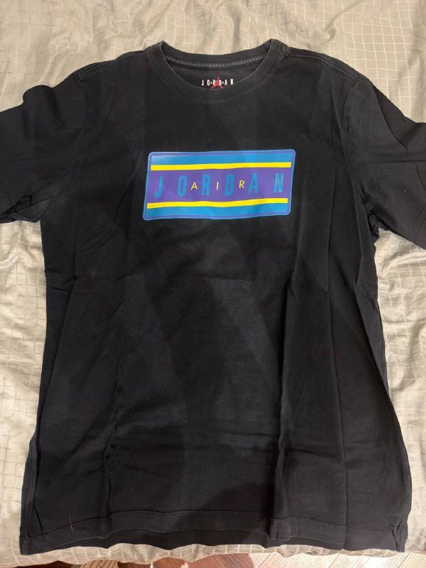 Кроссовки Jordan Nike air 38,5, футболки размер L 2