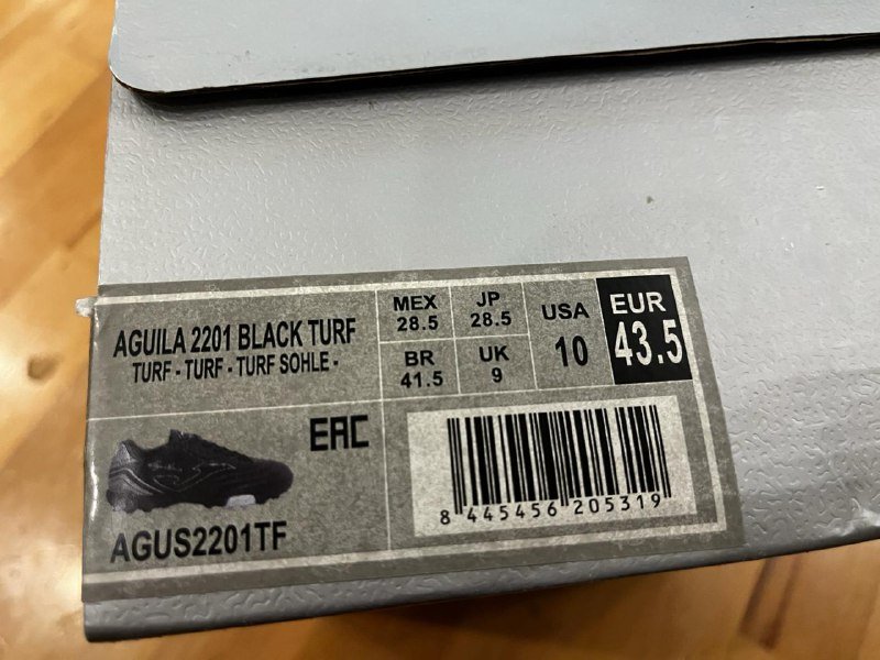 Футбольная кроссовки Joma Aguila 2201 Black Turf