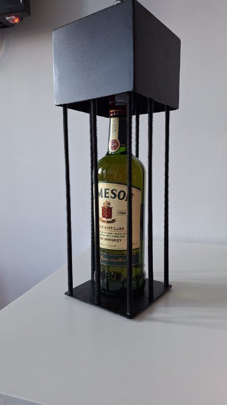 Сейфы для элитного алкоголя ручной работы