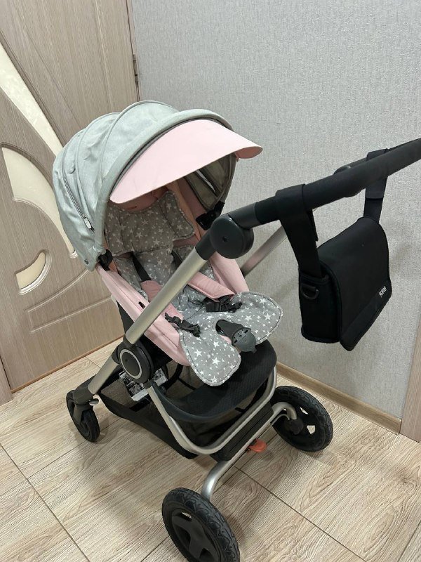 Детская коляска Stokke Scoot V2 с аксессуарами