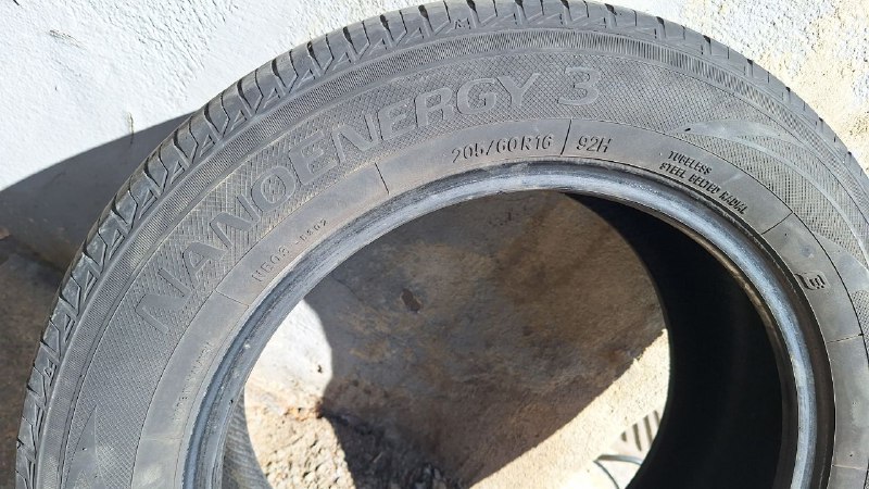 Комплект шин Toyo R16 205/60 б/у 3