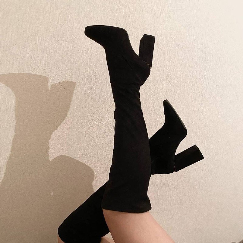 Замшевые женские ботфорты 38-38