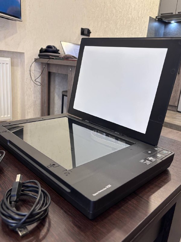 Сканер Epson Perfection V33 2