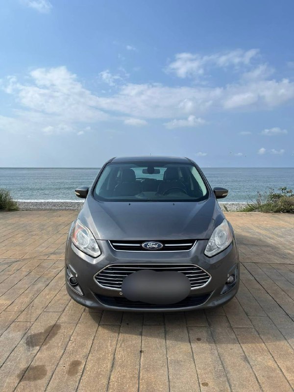 Ford C-Max 2012 plug-in hybrid 1