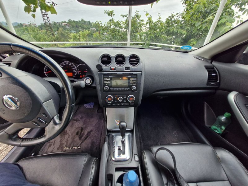Nissan altima cupe 2012 9