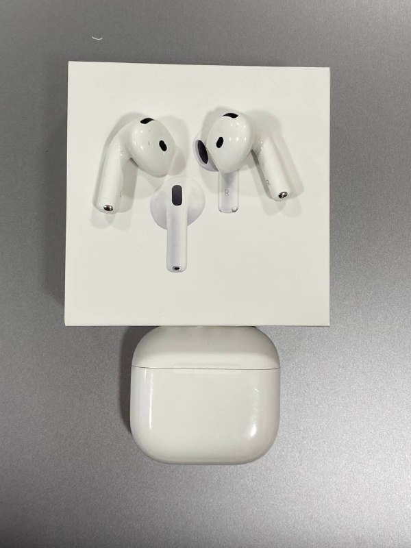 AirPods 4 с шумоподавлением