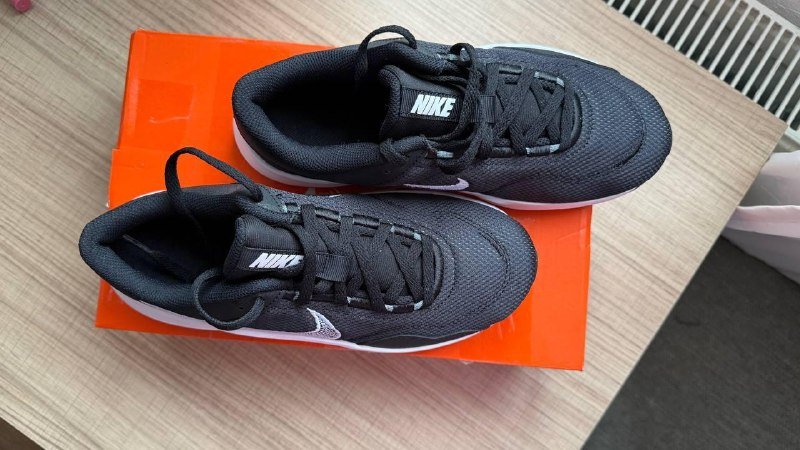 Кроссовки Nike женские 3