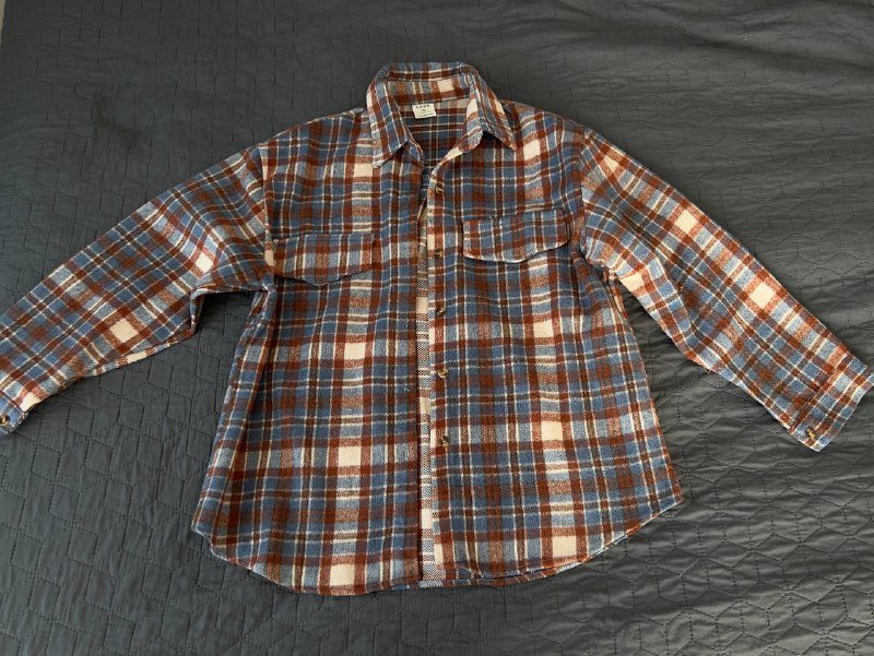 Рубашки женские стильные M на S 6