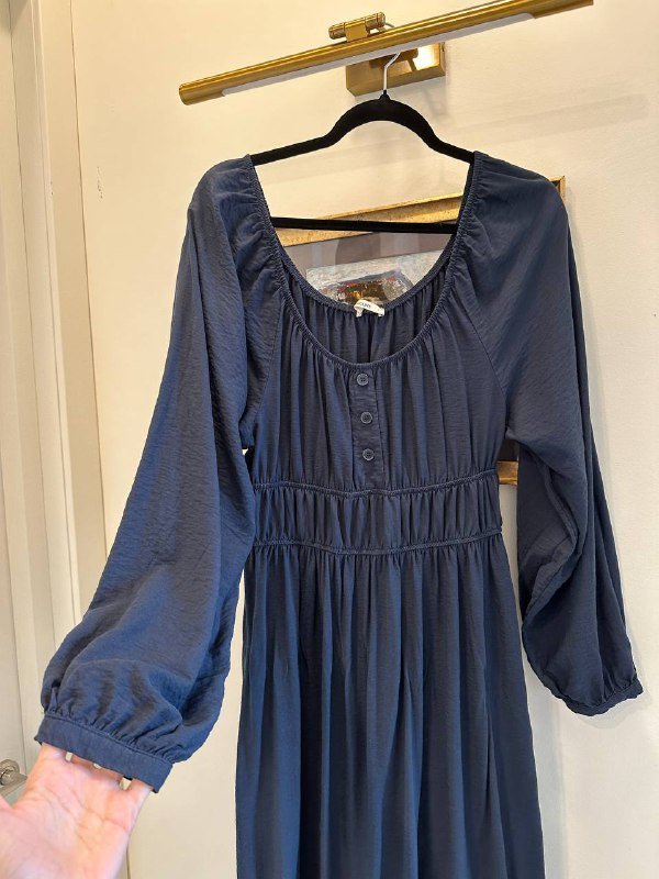 рубашка, платье Colin’s, юбка UNIQLO, свитшот, брюки Pull&Bear 2