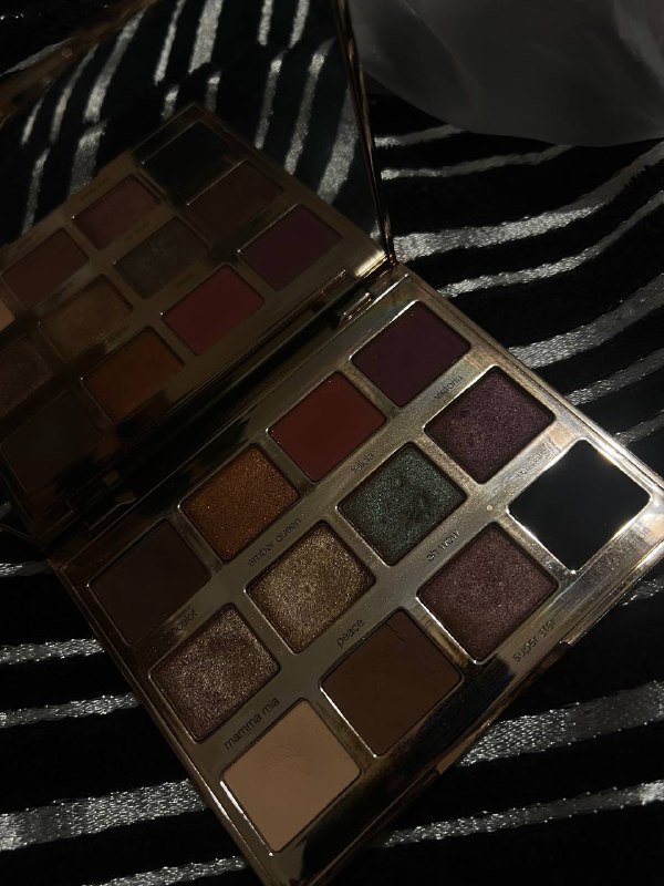 Маска для волос Estel, бальзам MOCHEQI, палетка теней Mesauda, скульптор Alix Avien, тональные кремы Pro Makeup, Bodyography, Estee Lauder, Physicians Formula, Clinique 3