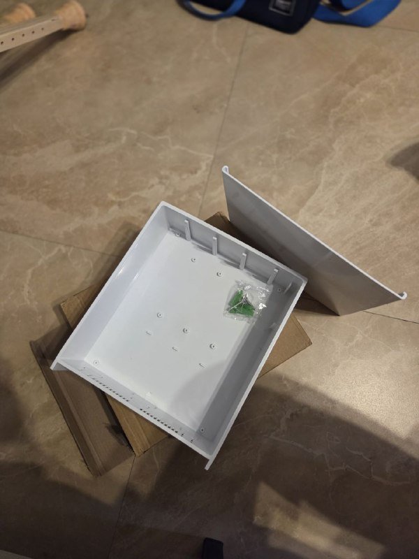 Коробка для WiFi роутера пластиковая новая