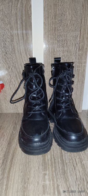 Детские зимние ботинки размер 31, черные