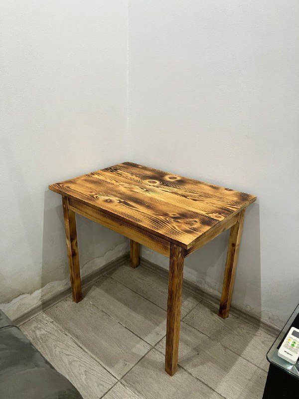 Деревянный стол для работы с функцией подъёма 1