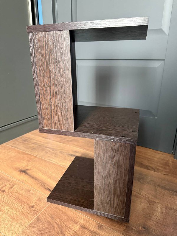 Прикроватная тумбочка 4