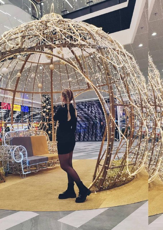 Красный комбинезон XS, черное платье S