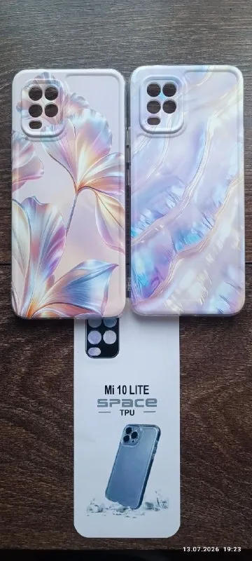 Чехлы на Mi 10 Lite