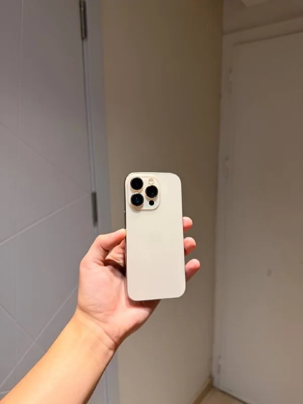 iPhone 16 Pro 1