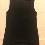 Чёрная майка Zara, накидка Mango, жёлтая блузочка Massimo Dutti 1
