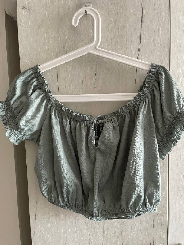 Серьги, топ H&M, 2 платья, платок Zara 2