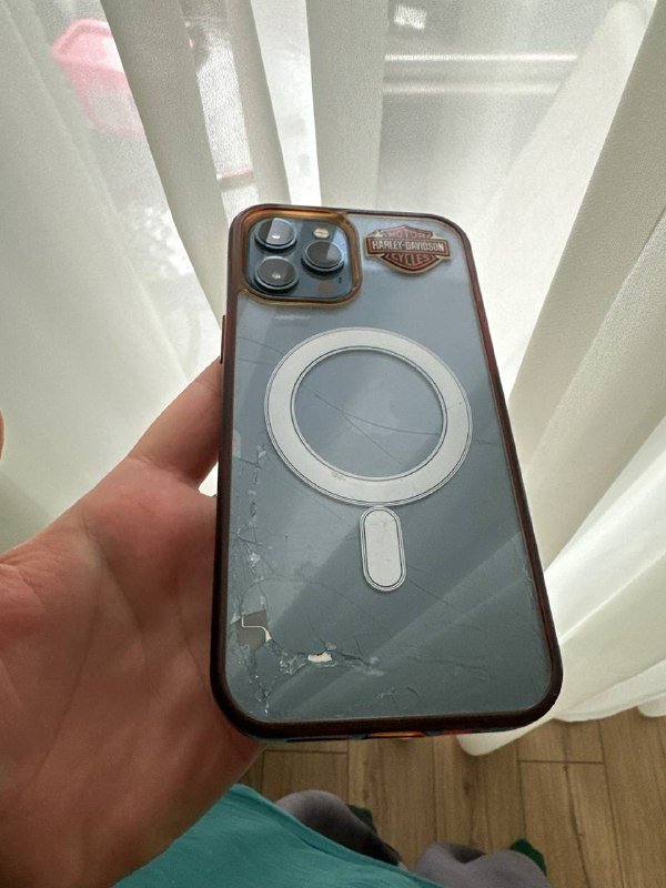 iPhone 12 Pro Max 128 ГБ с разбитым экраном и крышкой