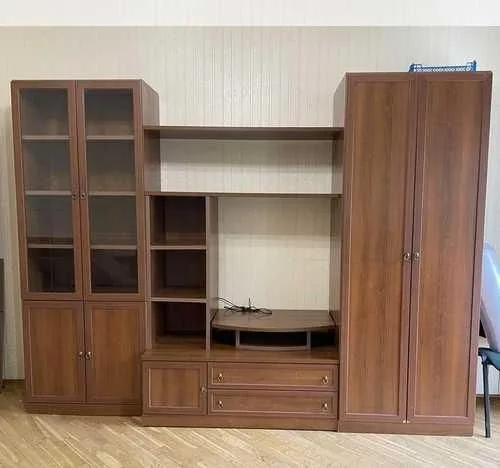 Шкаф