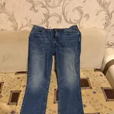 Шорты Tommy Hilfiger, джинсы Levi’s, термометр B-Well, стаканы McDonald’s 4