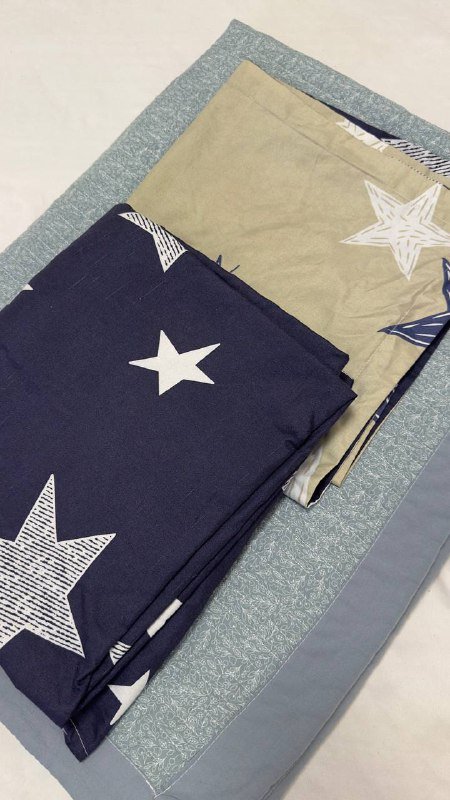 Стеганное двухцветное тонкое одеяло с постельным бельем 3