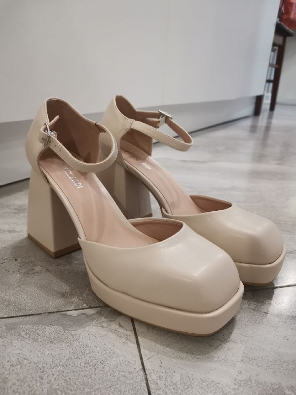 Женские туфли на устойчивом толстом каблуке 37 размер