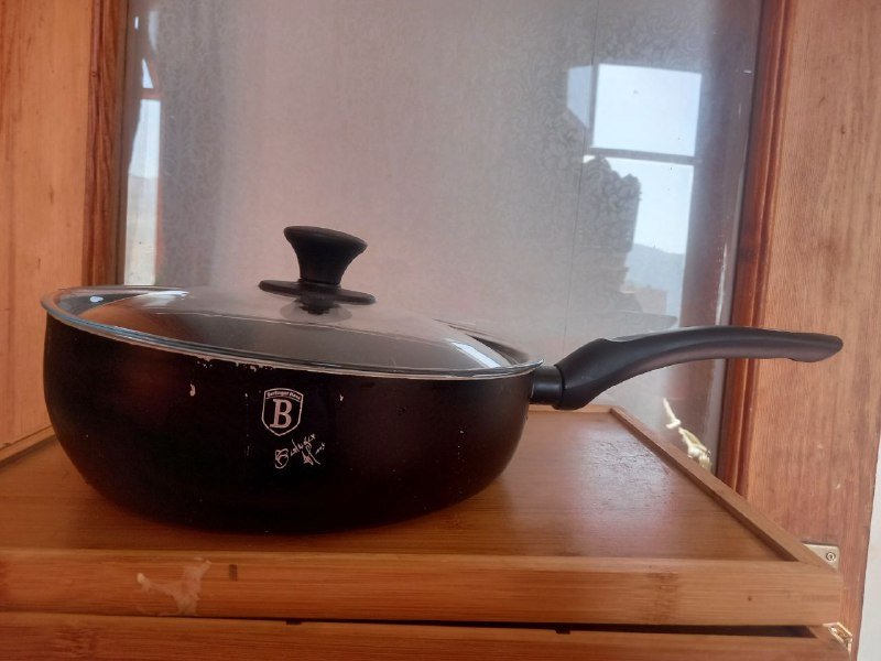 Ковш Икея, сковорода вок, кастрюля, термопот Panasonic, блендер Bosch 4