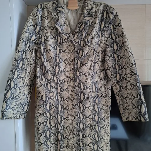 Полупальто, юбка, джинсы Lee
