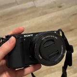Sony ZV-E10, китовый объектив, карта памяти 1
