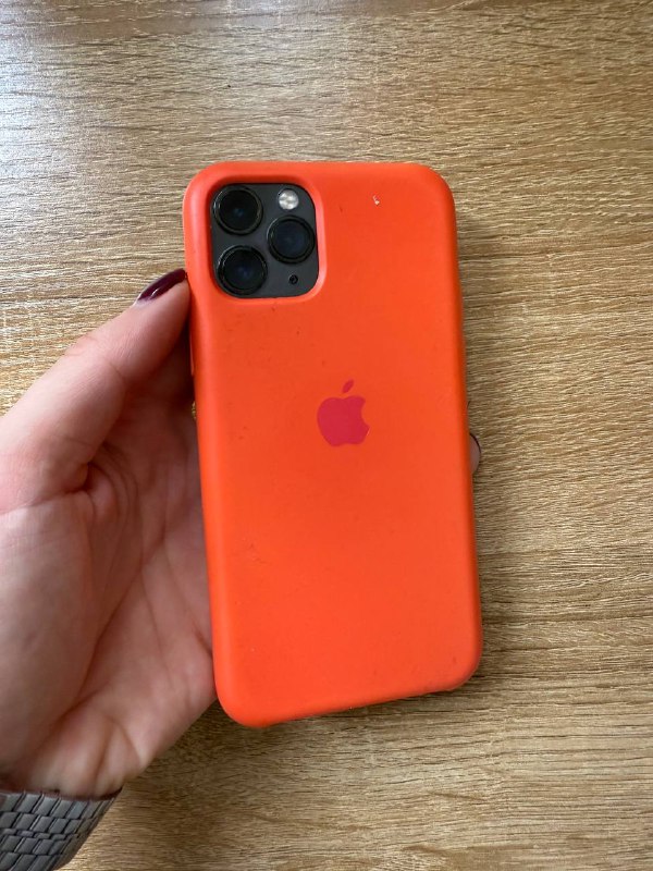 iPhone 11 Pro, Чехол второй в подарок