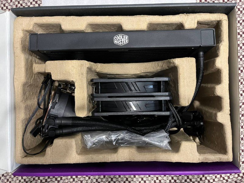 Система водяного охлаждения CoolerMaster MasterLiquid ML240L RGB V2 4