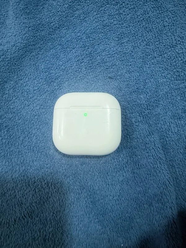 AirPods 4 с звукоизоляцией 1
