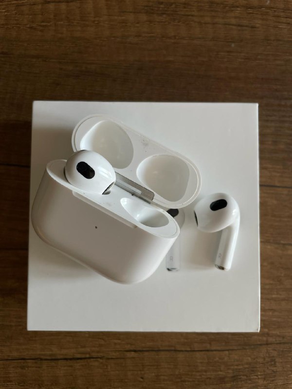 MacBook Pro 13, фен для волос COIFIN, AirPods 3, мышь Logitech MX Anywhere 3 5