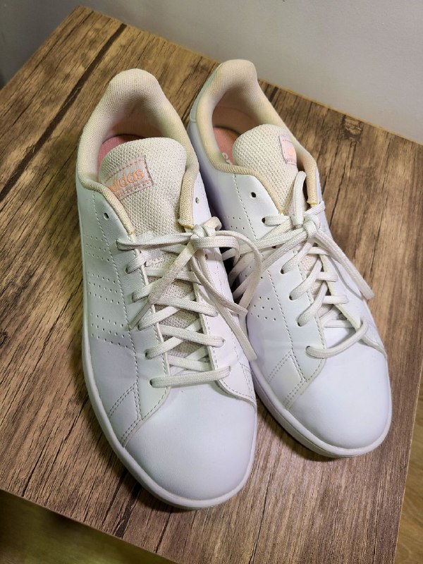 Женские кеды Adidas Advantage Base белые, размер 40 5
