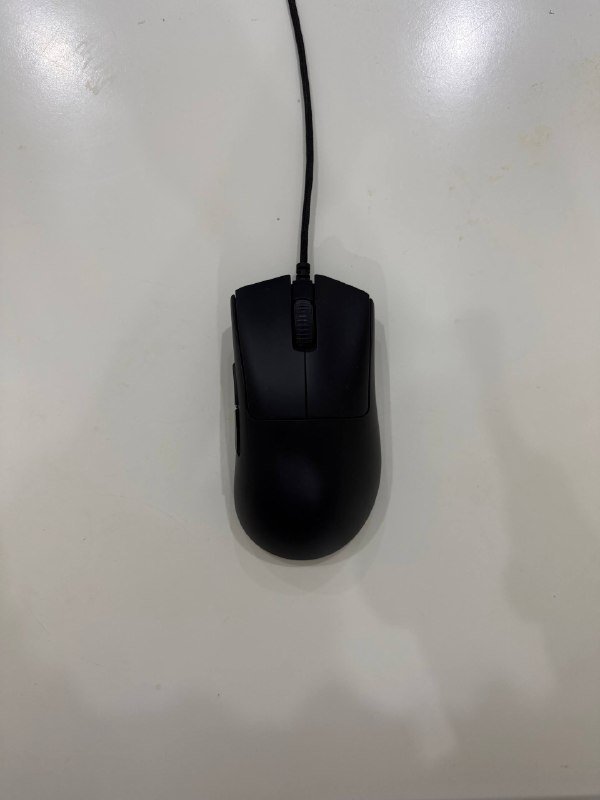 Мониторы MSI G244F E2, AOC I2281FWH, мышь Razer DeathAdder V3 5