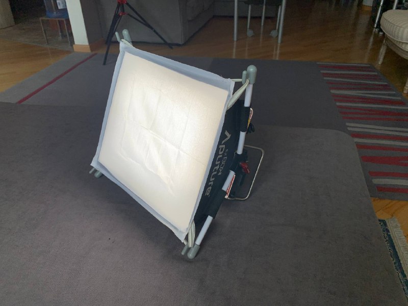 Светодиодная панель Aputure Amaran tri-8s LED свет 2