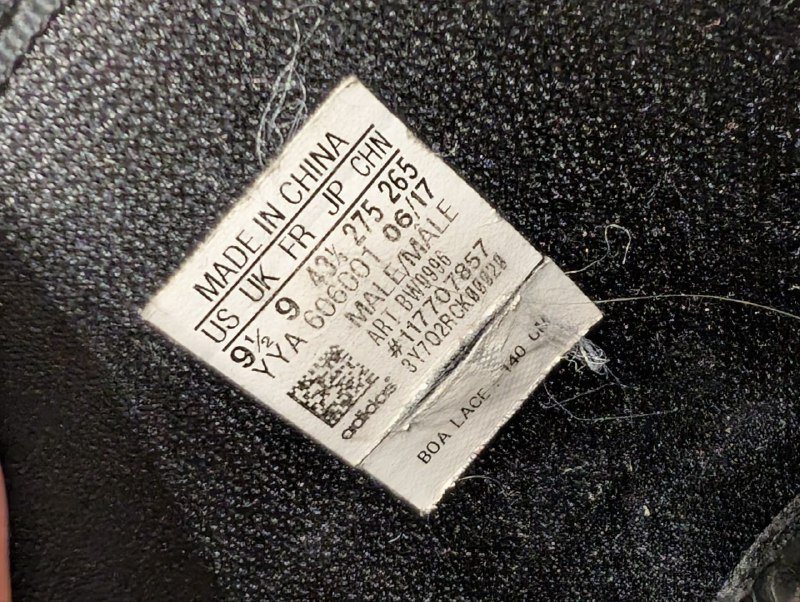 Ботинки мужские сноубордические Adidas 9.5 BOA, Ботинки женские сноубордические Vans 39 3