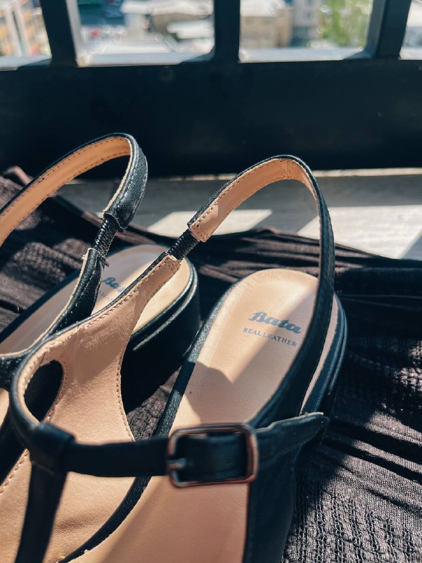 Женские кожаные туфли 39 размер 3