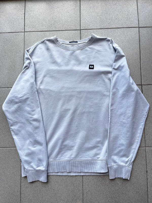 Weekend offender белый свитер размер XL