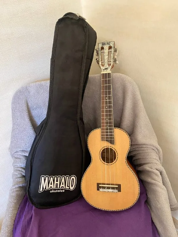 Укулеле Mahalo