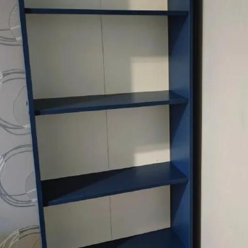 Книжный шкаф