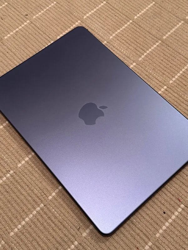 MacBook Neo Indigo 512GB TouchID 1