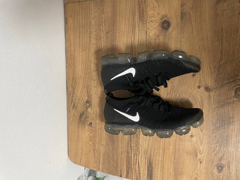 Nike Jordan 1 low, Nike Vapor max 10